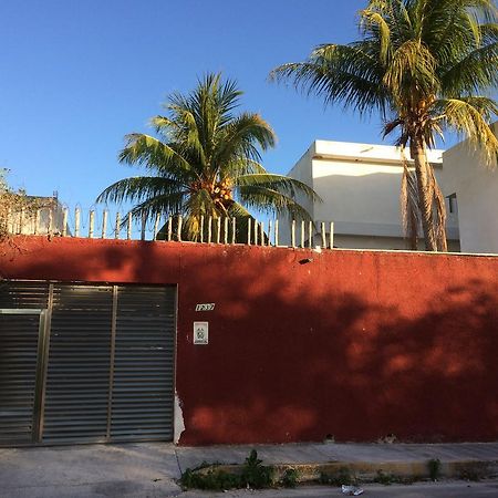 Casa Corazon De Melon Hostel Плая дел Кармен Екстериор снимка